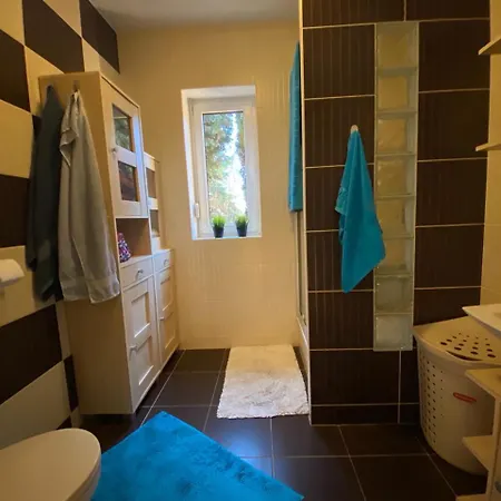 Uroczy Zakatek Boszkowo בית נופש Dominice